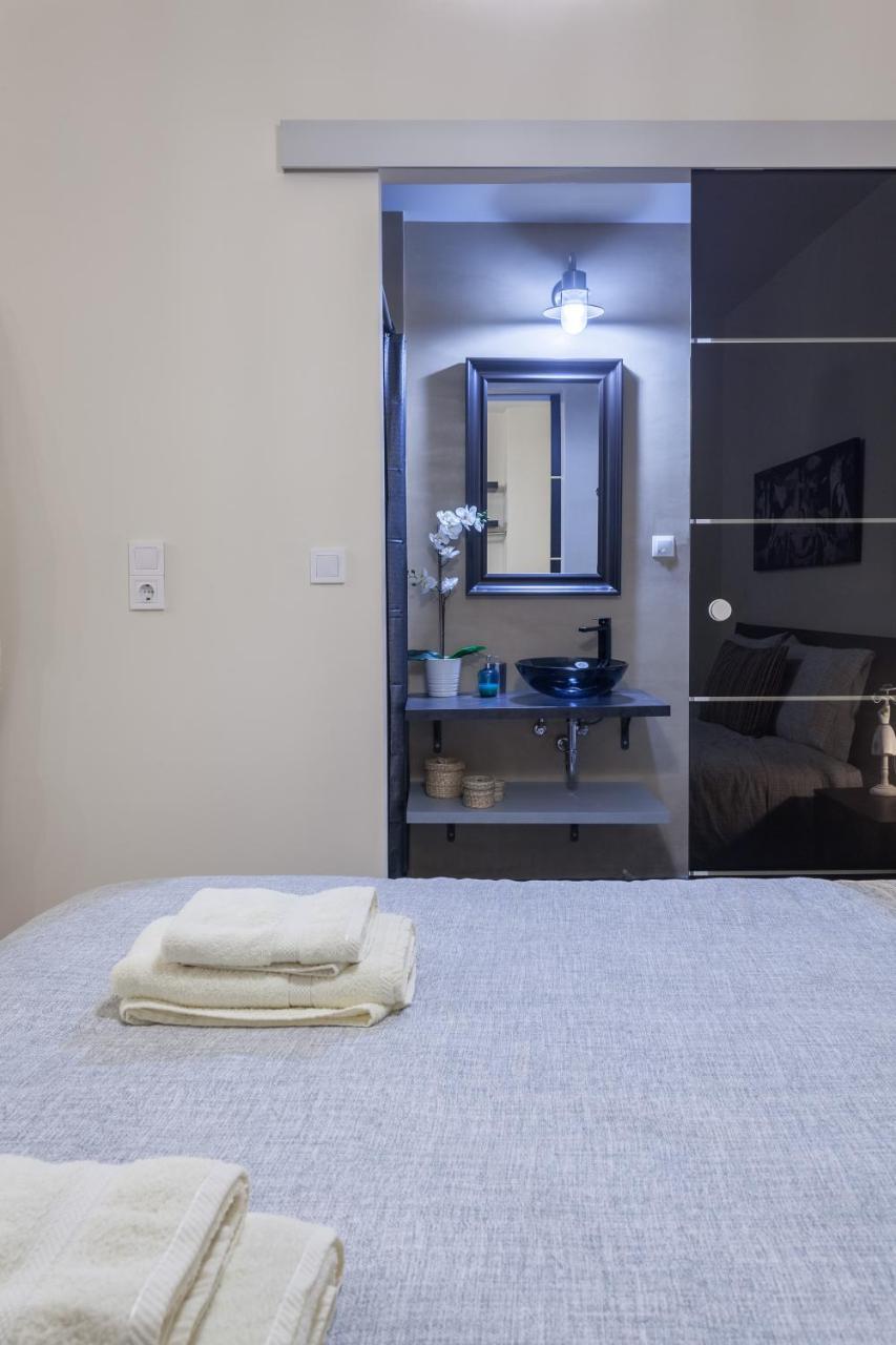 Apartament A Gift In The Heart Of Monastiraki A Ateny Zewnętrze zdjęcie