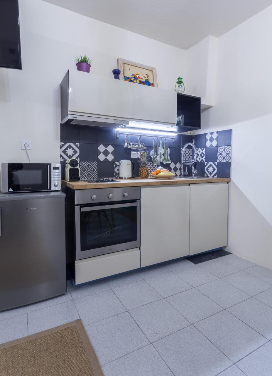 Apartament A Gift In The Heart Of Monastiraki A Ateny Zewnętrze zdjęcie